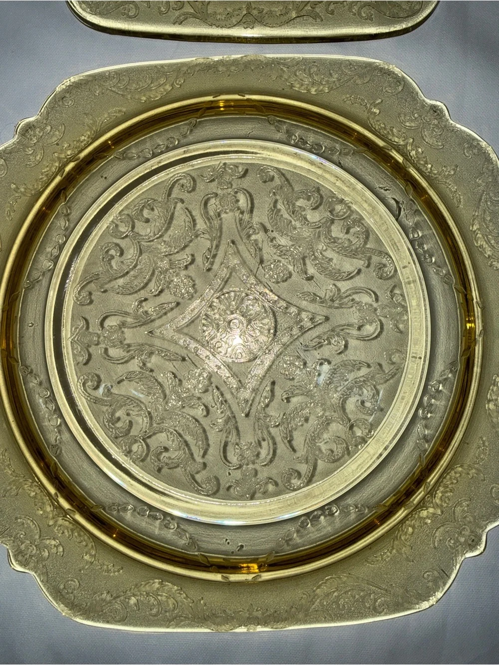 Vintage-Inspired Amber Glass Dinner Plates - Set of 2